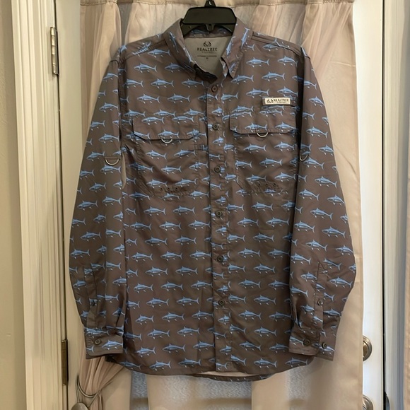 Men’s Realtree Gray Blue Fishing Button Down Shirt Size Small - Picture 1 of 5
